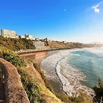 Apartment Superbe T2 Renove Avec Balcon Et Parking, A 150m De La Grande De - Fr-1-3-517 Biarritz